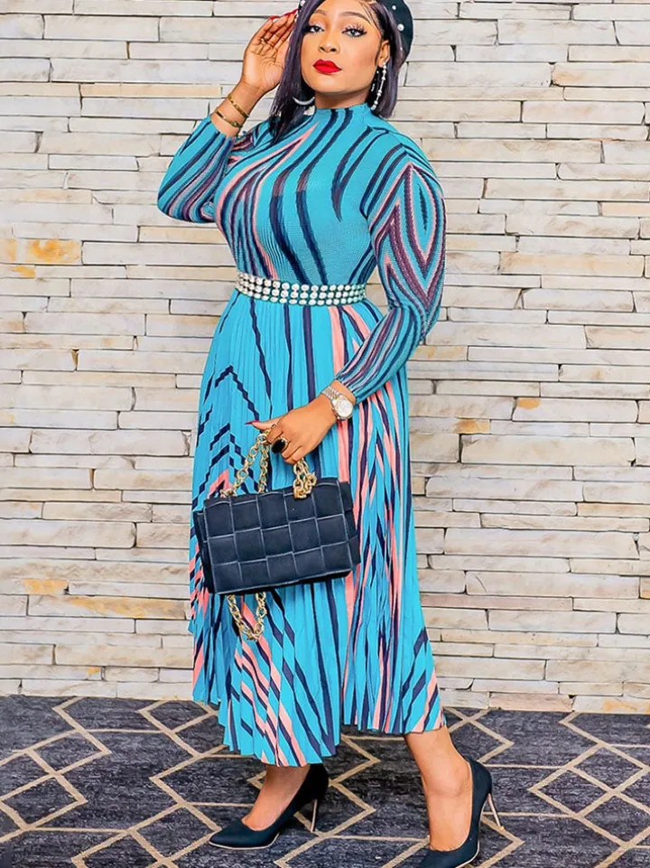 Long Sleeves Pleated Maxi Dresss