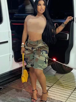 Loose-Fit Camouflage Print Short Pants