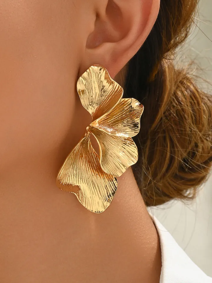 Metal Floral Petal Earrings