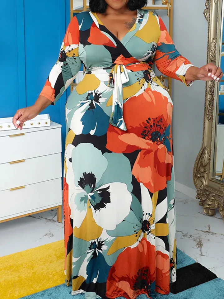 Plus Size Floral Print Dress with Pockets