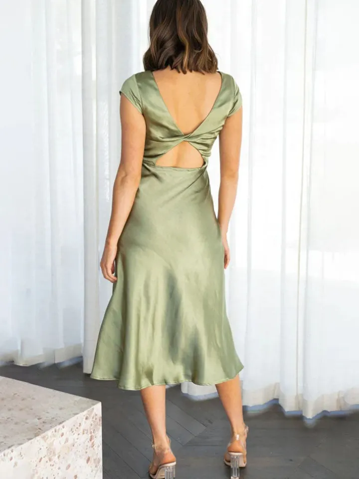 Satin Sleeveless Blackless Midi Dress