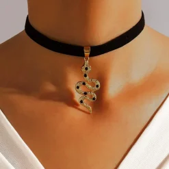 Snake Pendant Flannel Necklaces