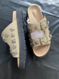 Studded Metal Rivet Flat Slide