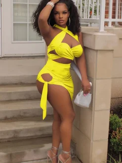 Two Piece Crisscross Crop Top Mini Skirts